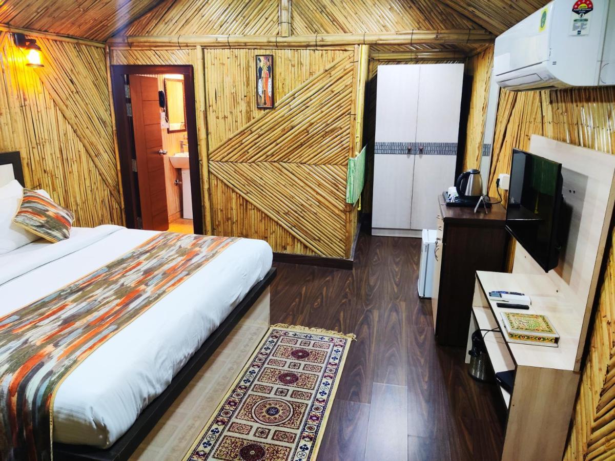 Hotel Bamboo Castle Джайпур Екстериор снимка