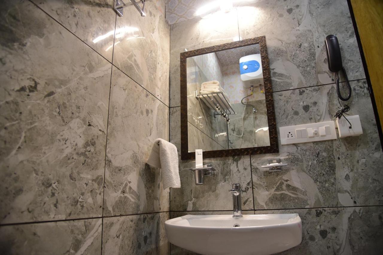 Hotel Bamboo Castle Джайпур Екстериор снимка