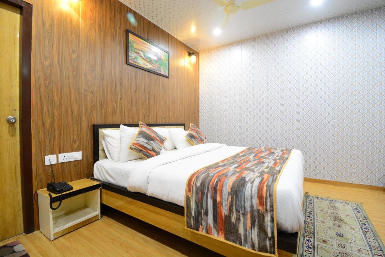 Hotel Bamboo Castle Джайпур Екстериор снимка