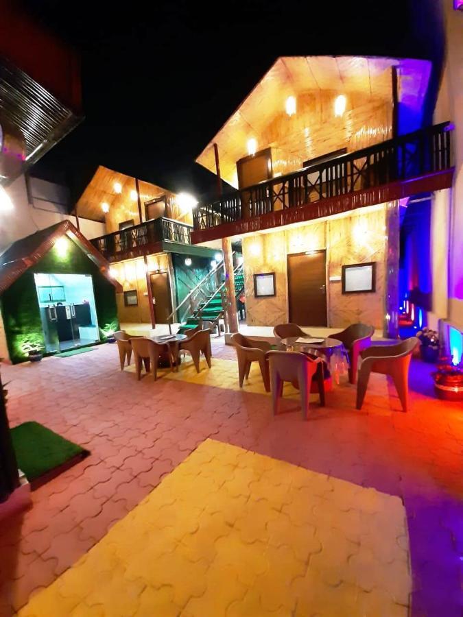 Hotel Bamboo Castle Джайпур Екстериор снимка